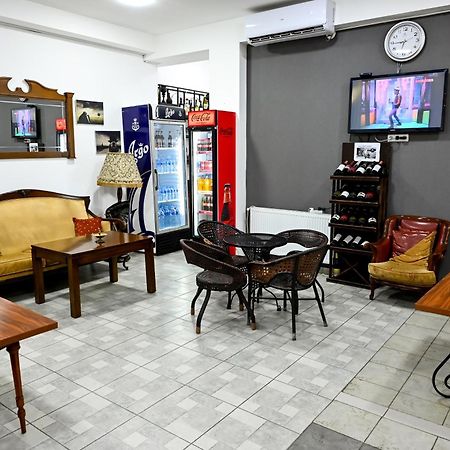 Starhostel คูทายสิ ภายนอก รูปภาพ