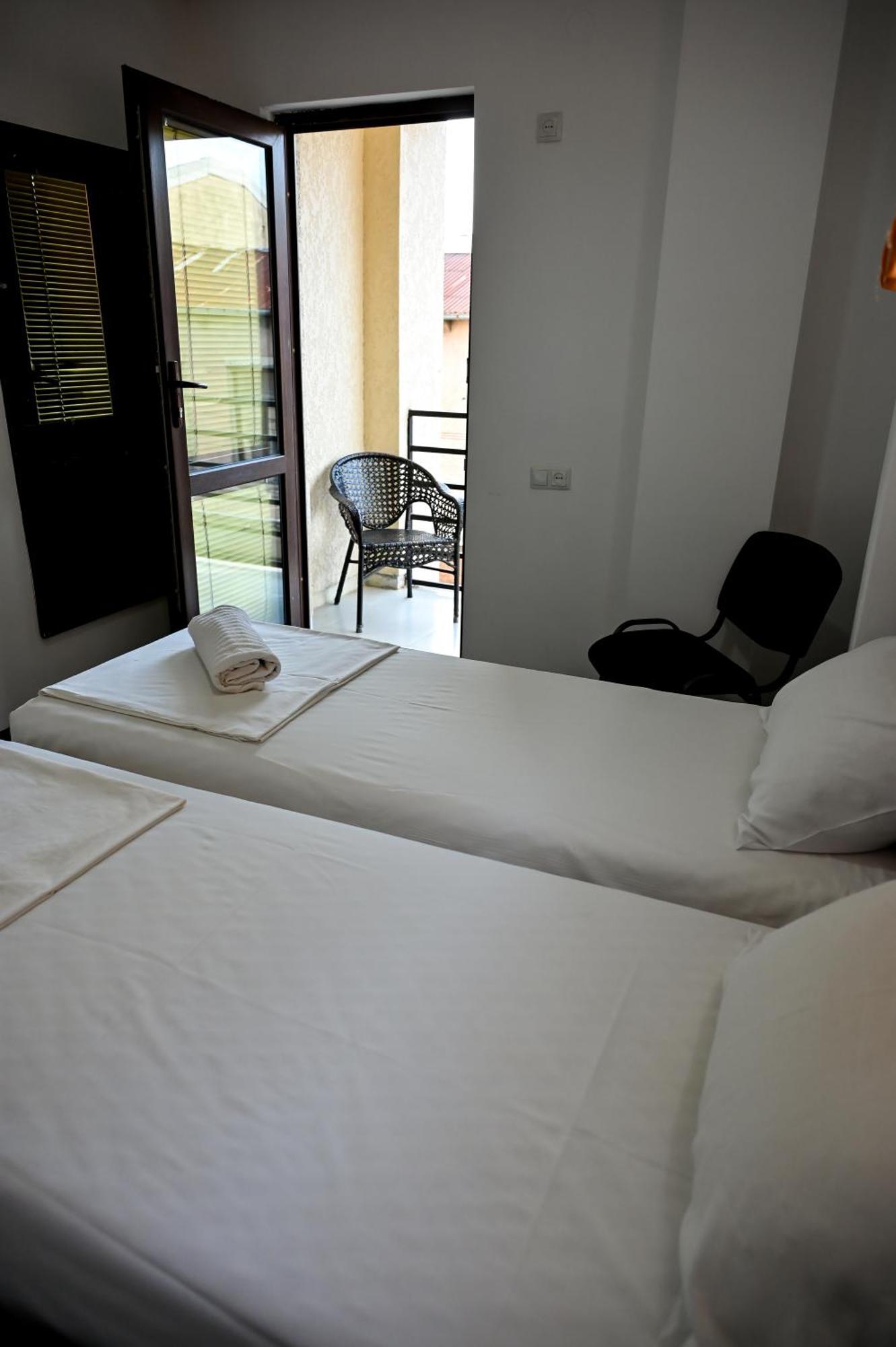 Starhostel คูทายสิ ภายนอก รูปภาพ