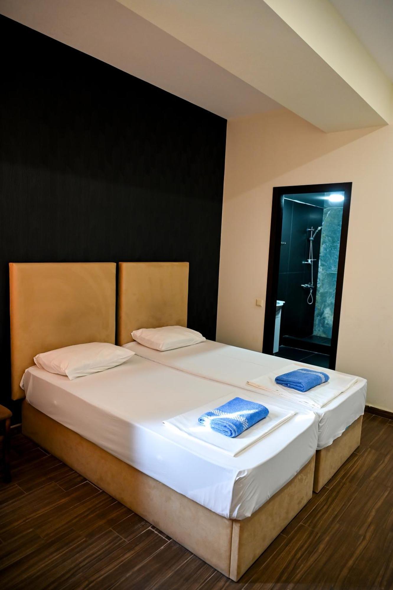 Starhostel คูทายสิ ภายนอก รูปภาพ