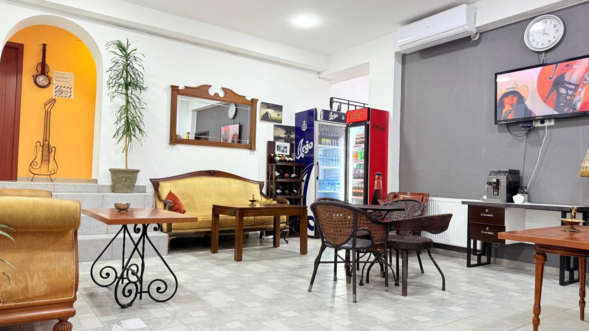 Starhostel คูทายสิ ภายนอก รูปภาพ