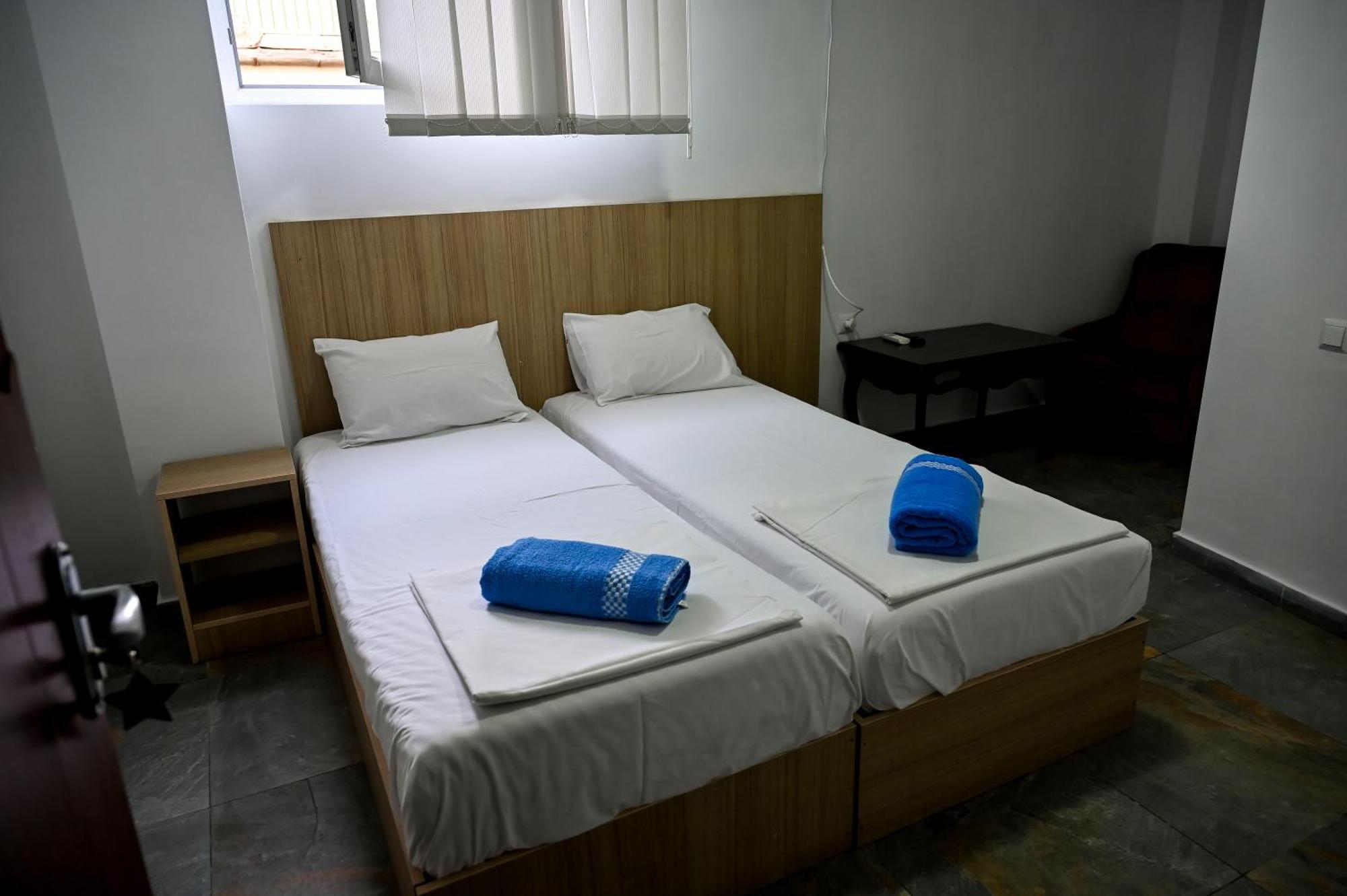 Starhostel คูทายสิ ภายนอก รูปภาพ
