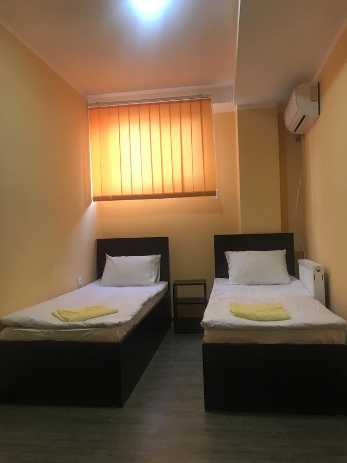 Starhostel คูทายสิ ภายนอก รูปภาพ